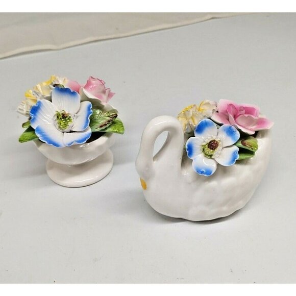 Vintage Royal Stratford Bone China Floral Swan & Basket 1970's - Picture 2 of 12